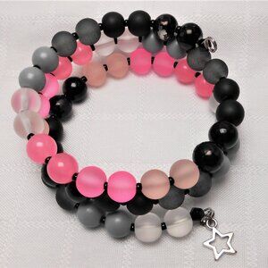 Handmade memory wire bracelet with frosted glass beads no 944